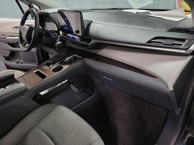 2024 Toyota Sienna LE 8 Passenger