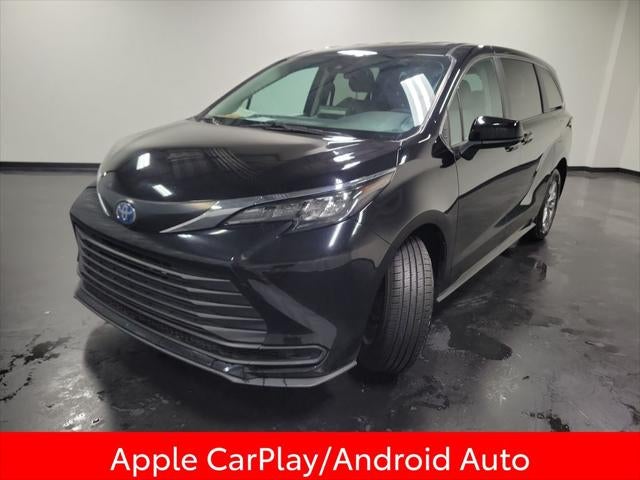 2024 Toyota Sienna LE 8 Passenger