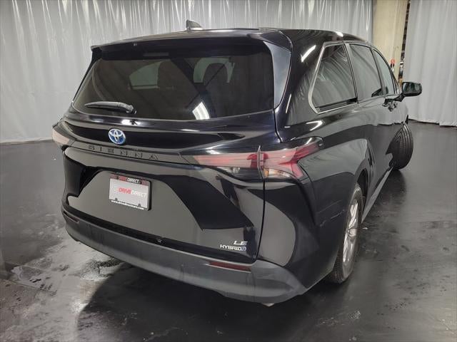 2024 Toyota Sienna LE 8 Passenger