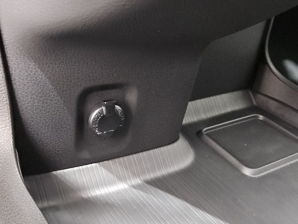 2026 Toyota Sienna LE 8 Passenger