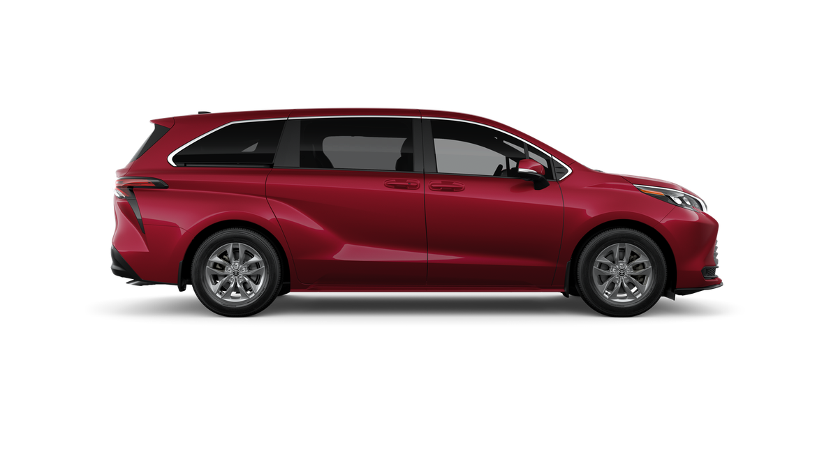 2026 Toyota Sienna LE 8 Passenger