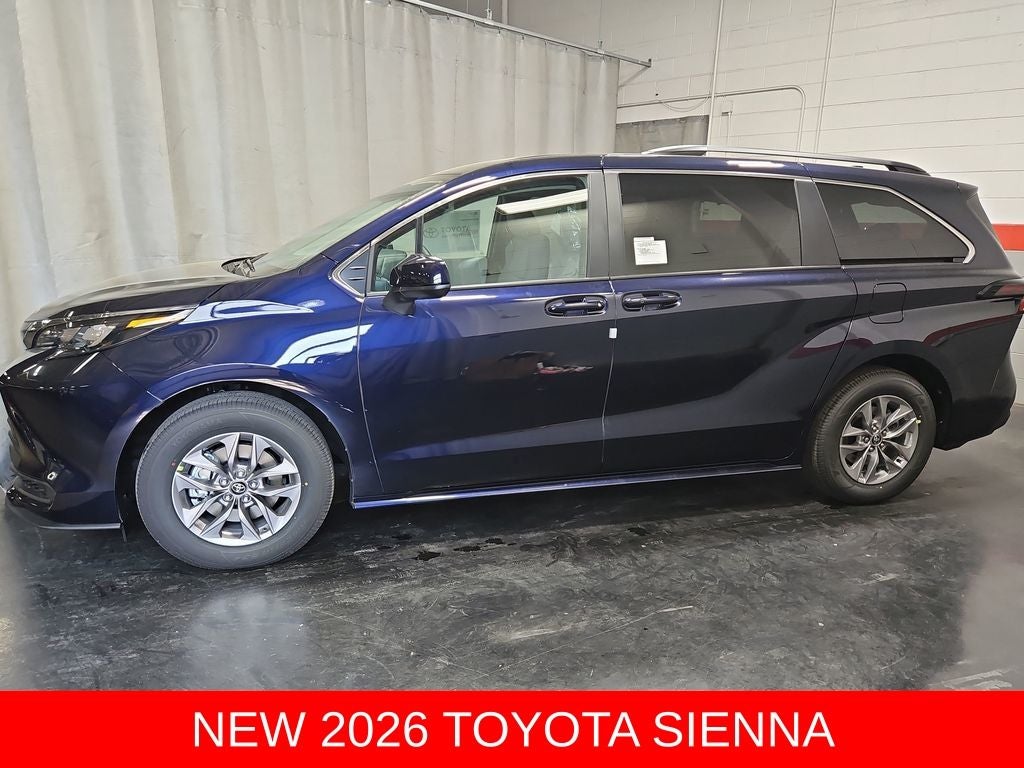 2026 Toyota Sienna LE 8 Passenger