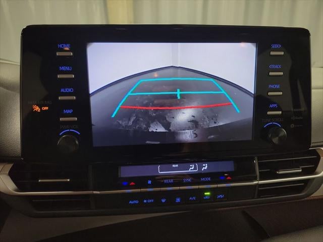 2021 Toyota Sienna LE 8 Passenger