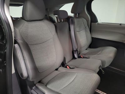 2021 Toyota Sienna LE 8 Passenger