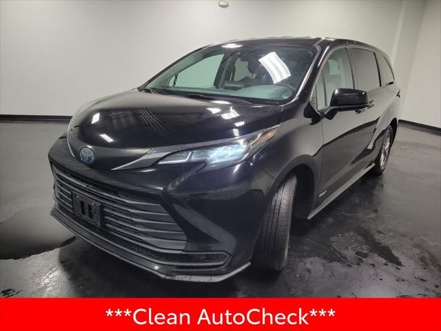 2021 Toyota Sienna LE 8 Passenger