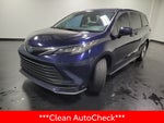 2022 Toyota Sienna LE 8 Passenger