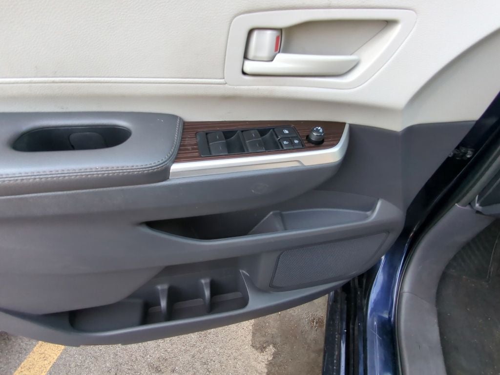 2022 Toyota Sienna LE 8 Passenger