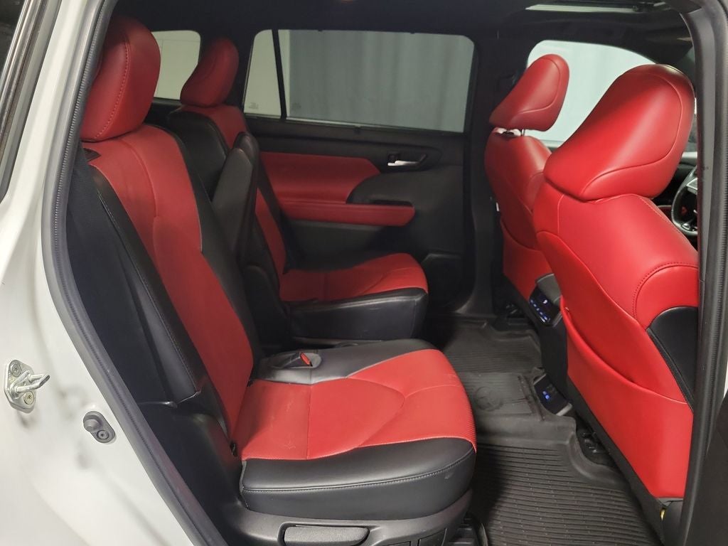 2022 Toyota Highlander XSE