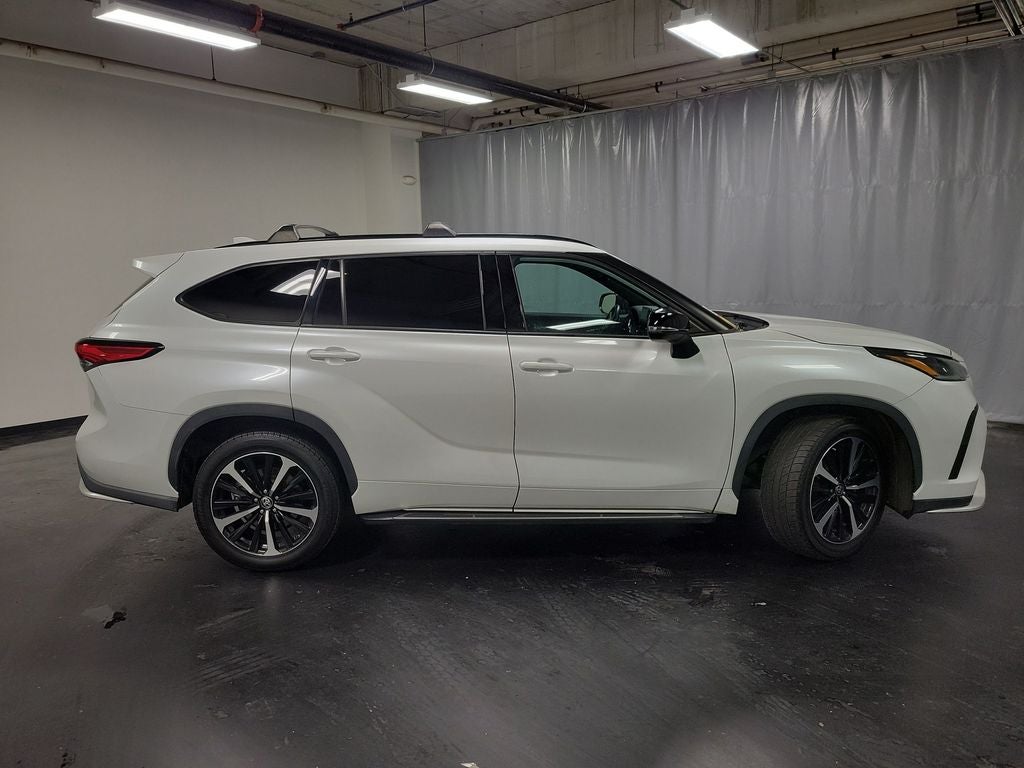 2022 Toyota Highlander XSE