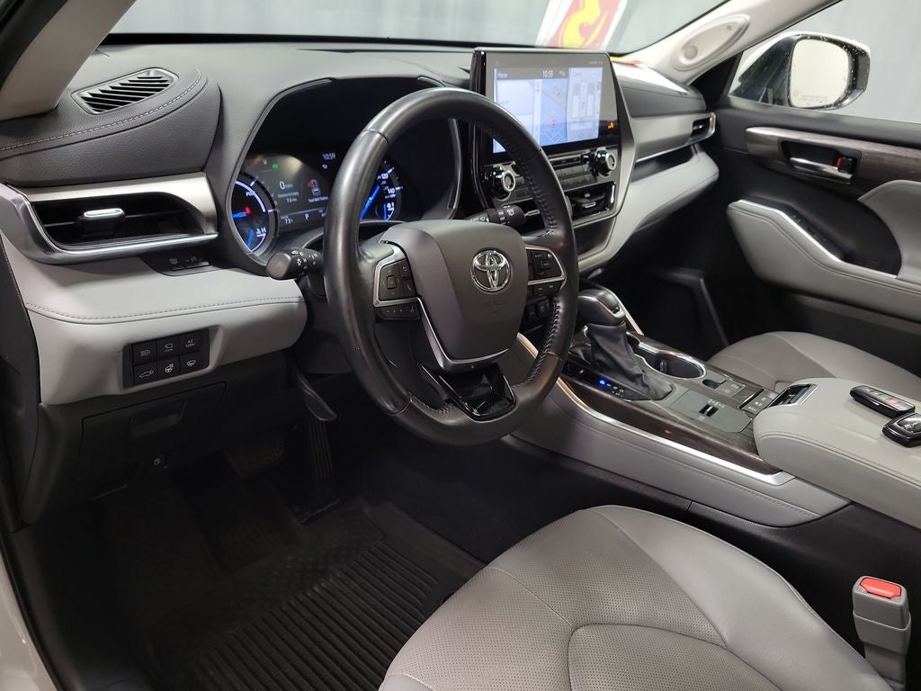 2021 Toyota Highlander Hybrid Limited