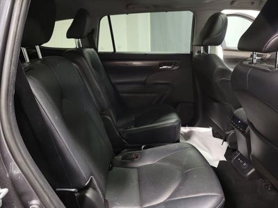 2021 Toyota Highlander Hybrid Limited