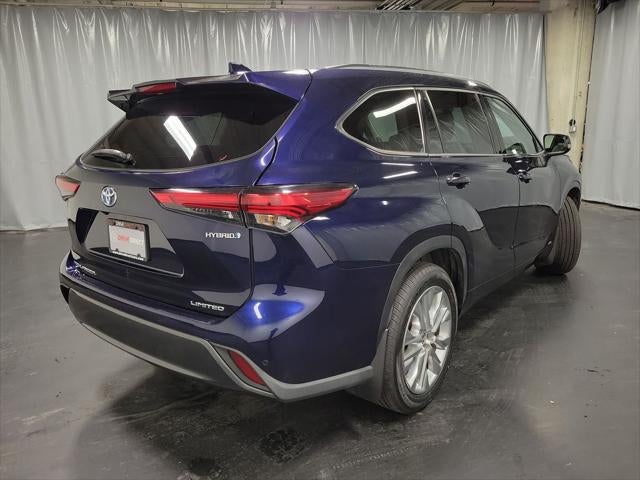 2022 Toyota Highlander Hybrid Limited