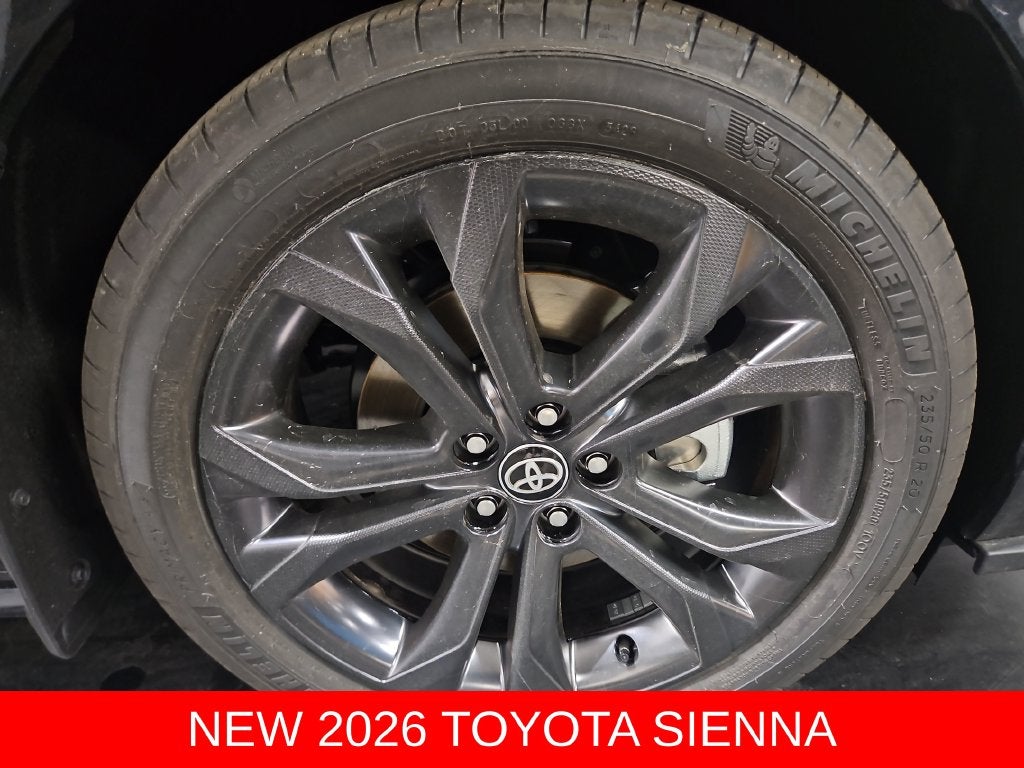 2026 Toyota Sienna XSE 7 Passenger