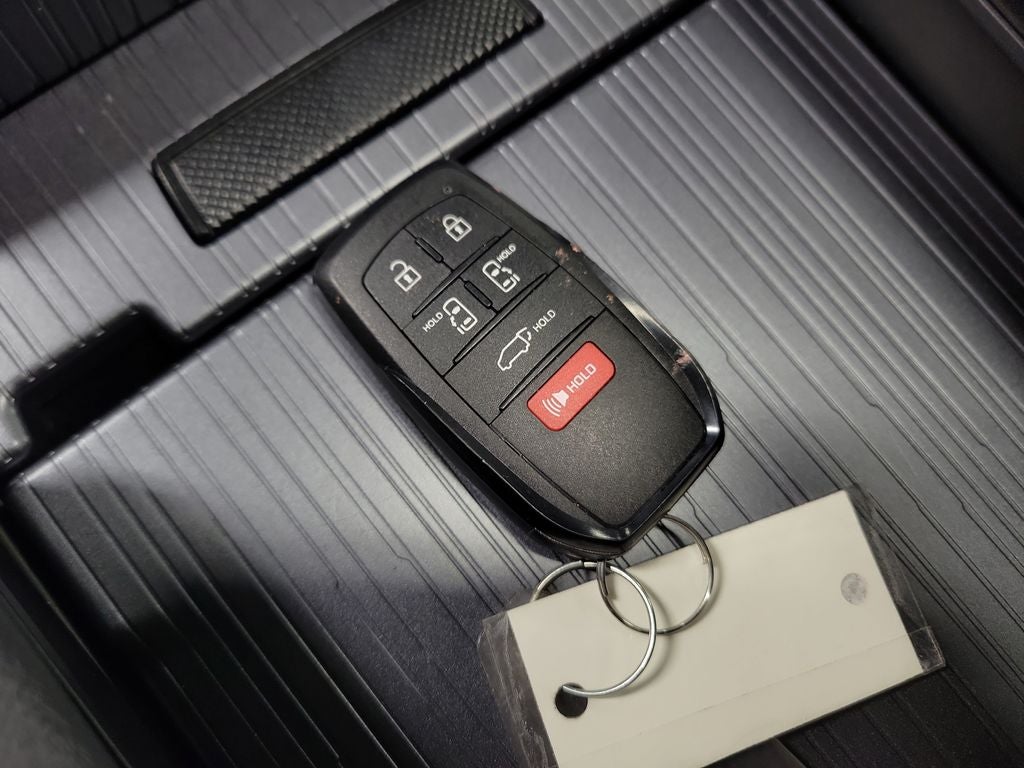 2024 Toyota Sienna XSE 7 Passenger