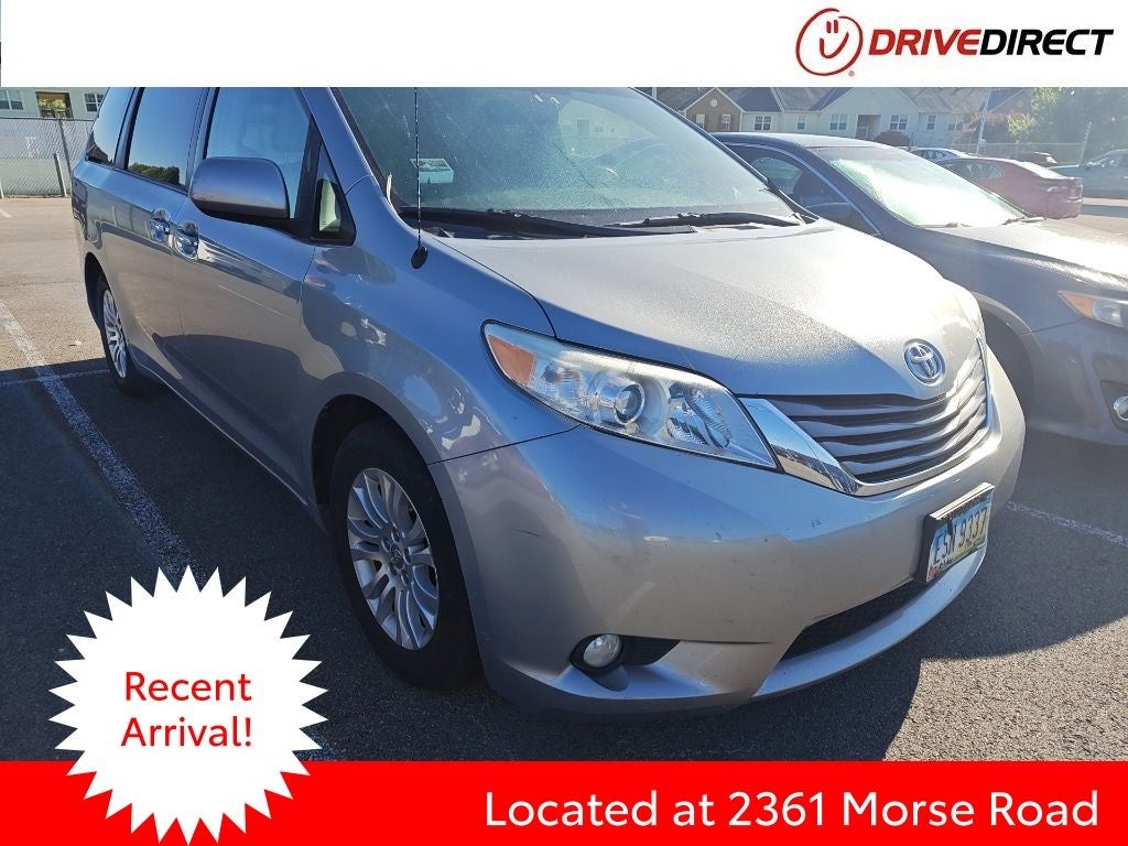 2014 Toyota Sienna XLE 8 Passenger