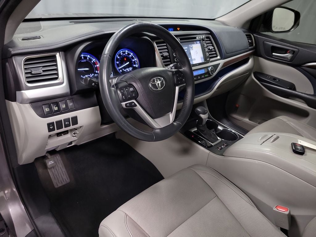 2016 Toyota Highlander Limited