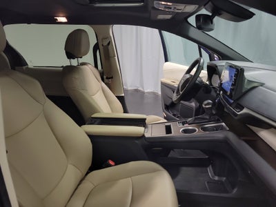 2022 Toyota Sienna XLE 7 Passenger