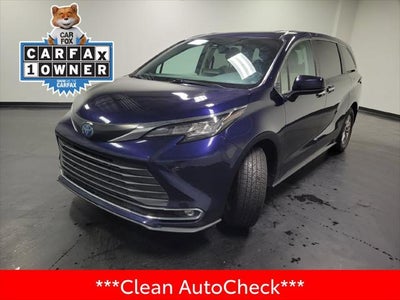 2022 Toyota Sienna XLE 7 Passenger