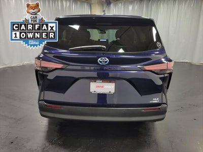 2022 Toyota Sienna XLE 7 Passenger