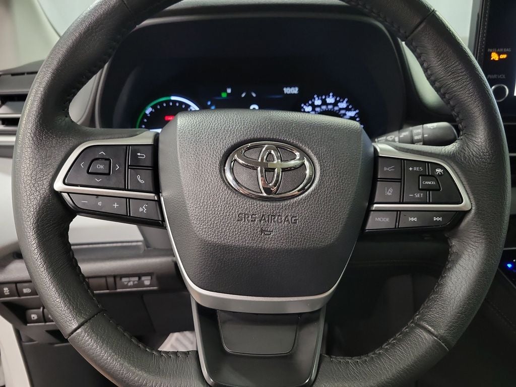 2025 Toyota Sienna XLE 7 Passenger
