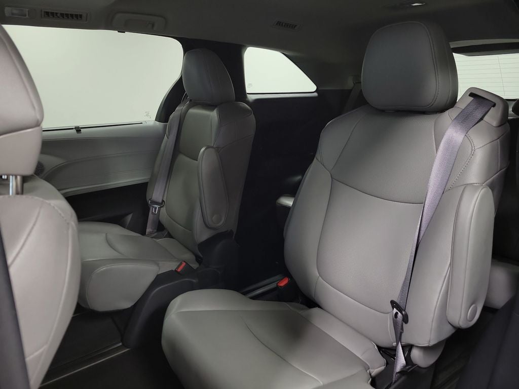 2025 Toyota Sienna XLE 7 Passenger