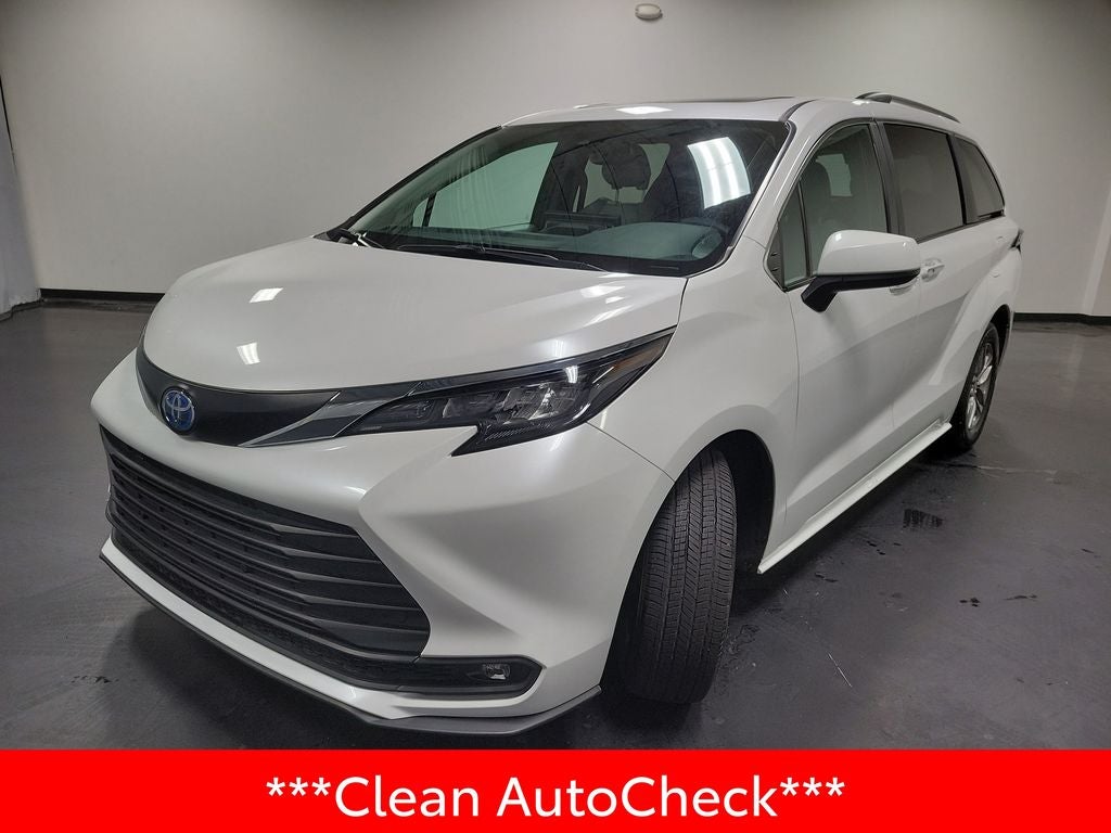 2025 Toyota Sienna XLE 7 Passenger