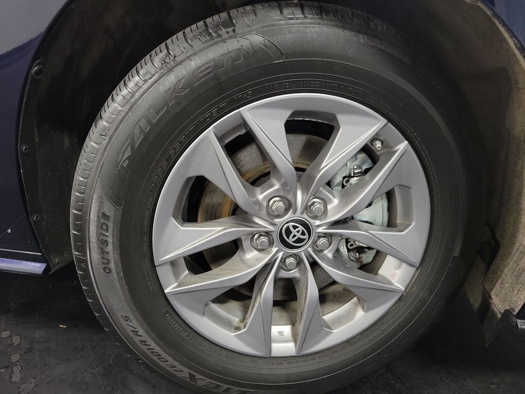 2024 Toyota Sienna XLE 7 Passenger