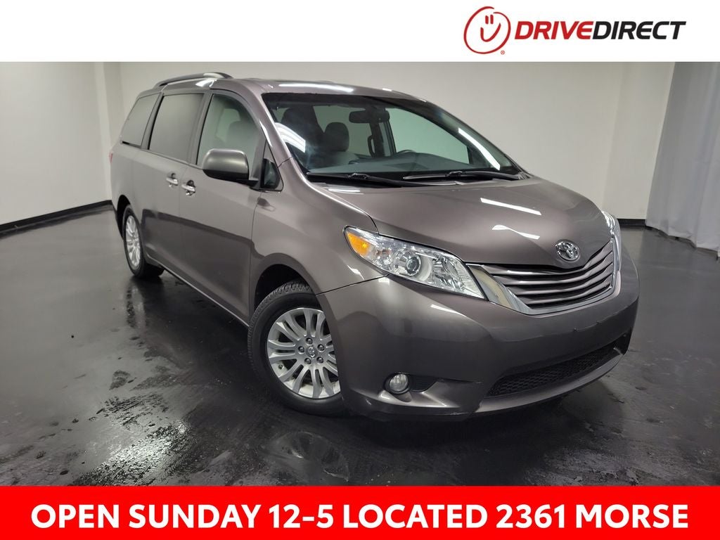 2017 Toyota Sienna Limited 8 Passenger