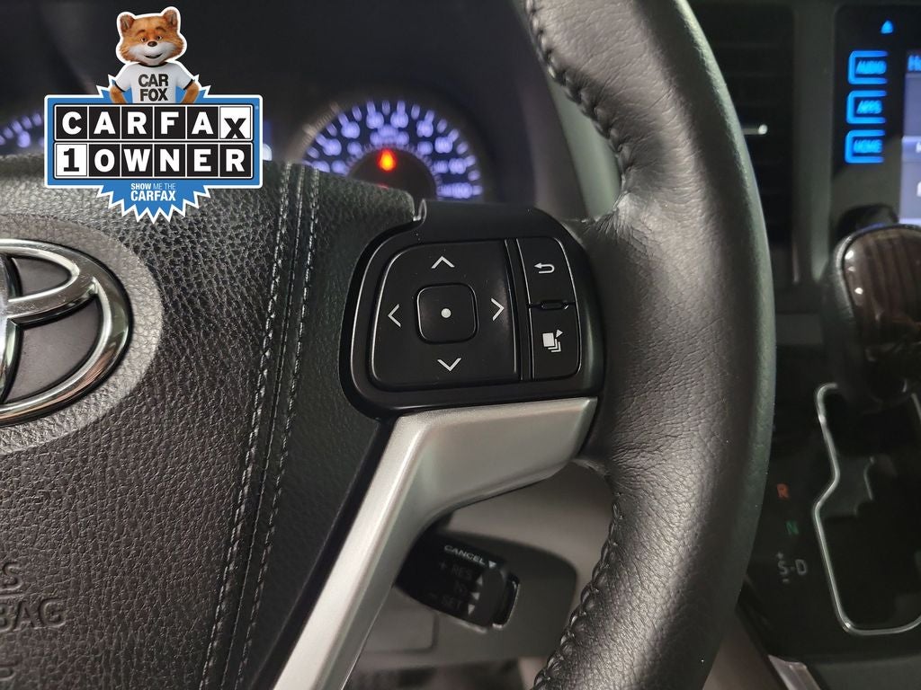 2017 Toyota Sienna Limited 8 Passenger