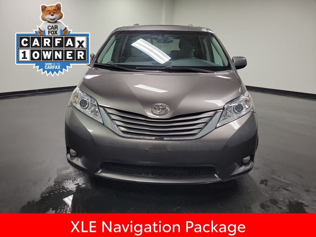2017 Toyota Sienna Limited 8 Passenger