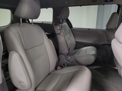 2017 Toyota Sienna Limited 8 Passenger