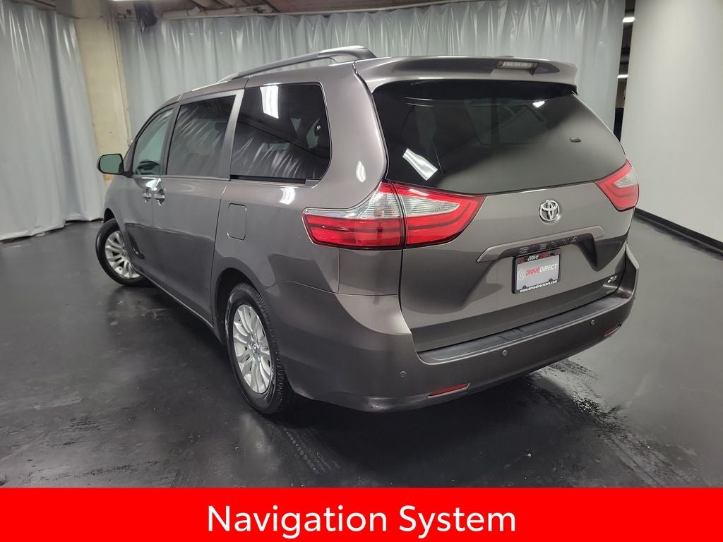 2017 Toyota Sienna Limited 8 Passenger