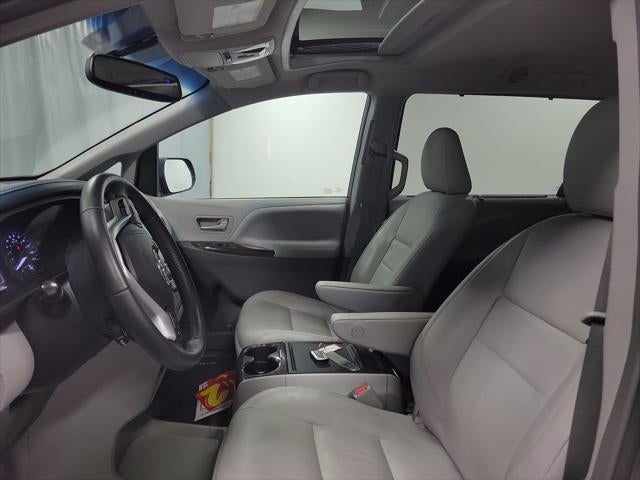 2017 Toyota Sienna Limited 8 Passenger