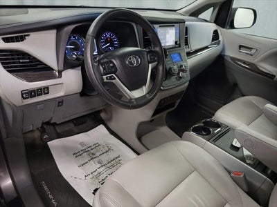2017 Toyota Sienna Limited 8 Passenger
