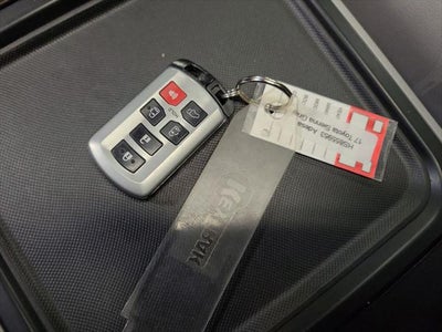 2017 Toyota Sienna Limited 8 Passenger