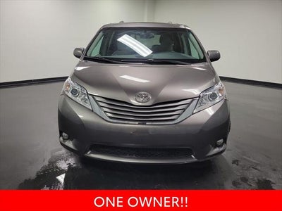 2017 Toyota Sienna Limited 8 Passenger
