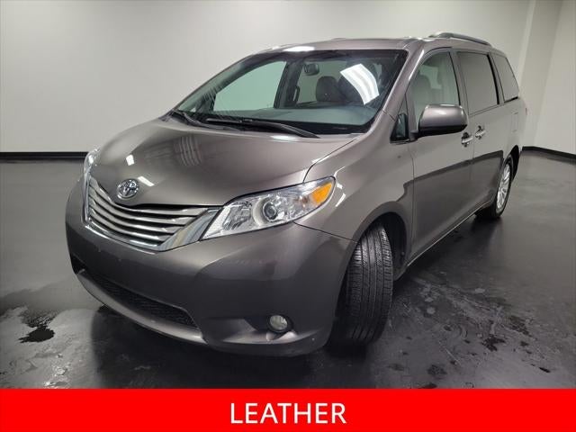 2017 Toyota Sienna Limited 8 Passenger