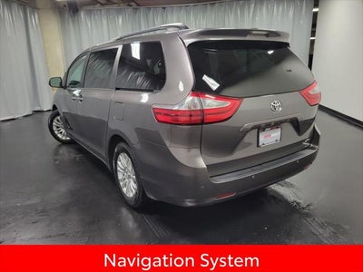 2017 Toyota Sienna Limited 8 Passenger