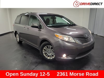 2017 Toyota Sienna XLE Premium 8 Passenger