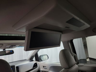 2017 Toyota Sienna XLE Premium 8 Passenger