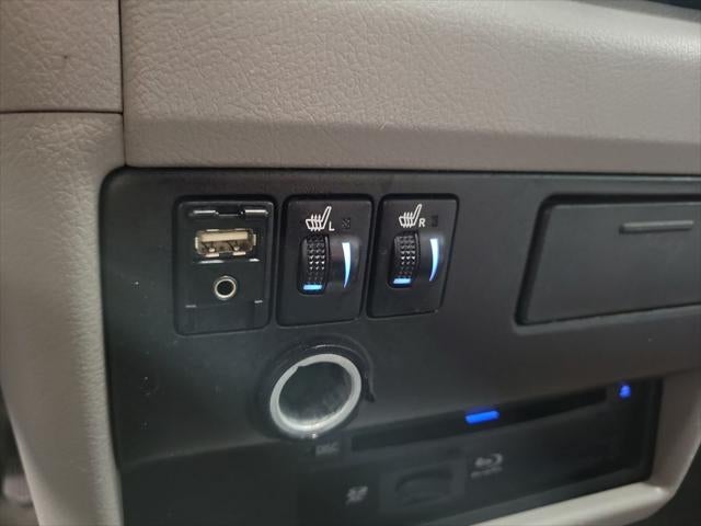 2017 Toyota Sienna XLE Premium 8 Passenger