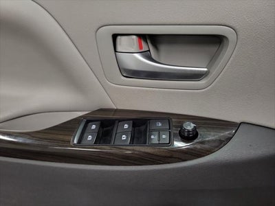2017 Toyota Sienna XLE Premium 8 Passenger