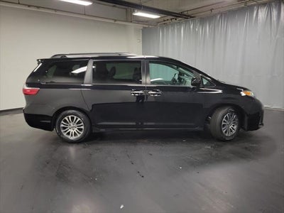 2020 Toyota Sienna XLE 7 Passenger