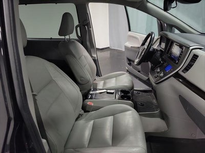 2020 Toyota Sienna XLE 7 Passenger