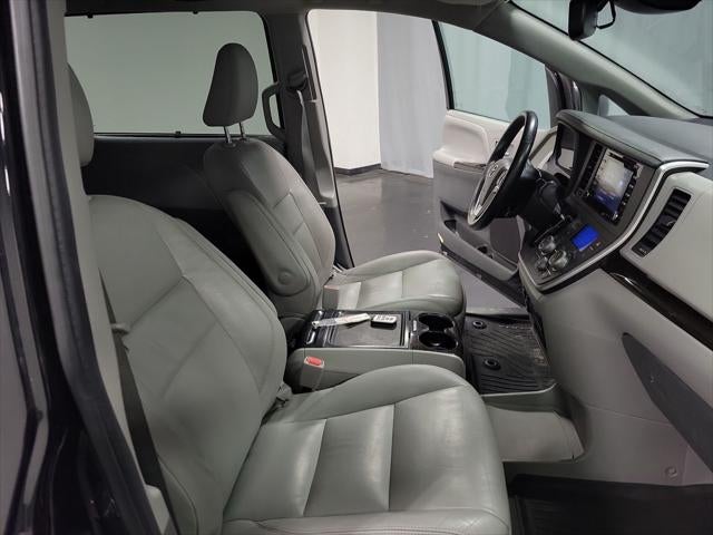 2020 Toyota Sienna XLE 7 Passenger