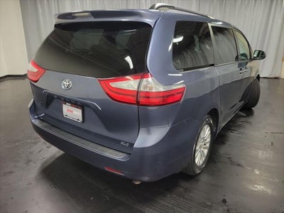 2017 Toyota Sienna XLE 8 Passenger