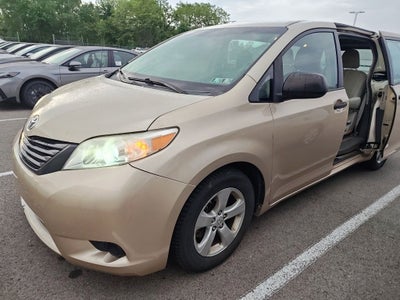 2013 Toyota Sienna L 7 Passenger