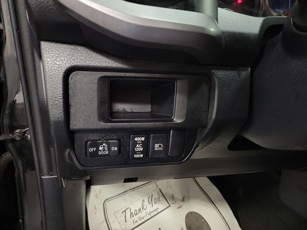 2018 Toyota Tacoma SR5 V6