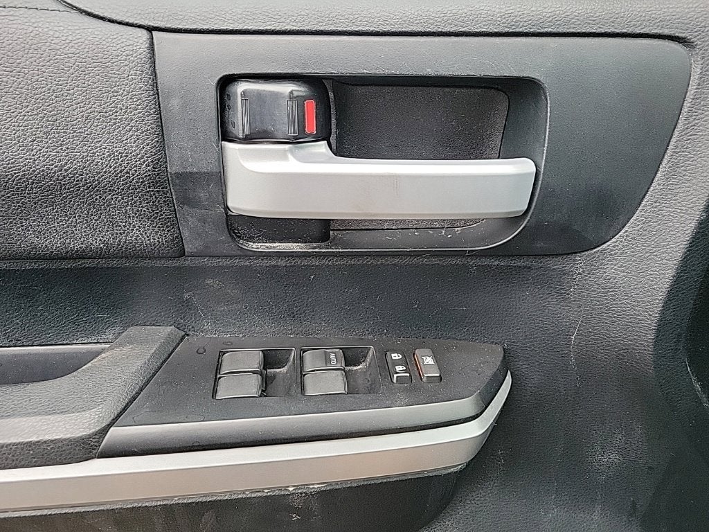 2017 Toyota Tundra SR5 4.6L V8