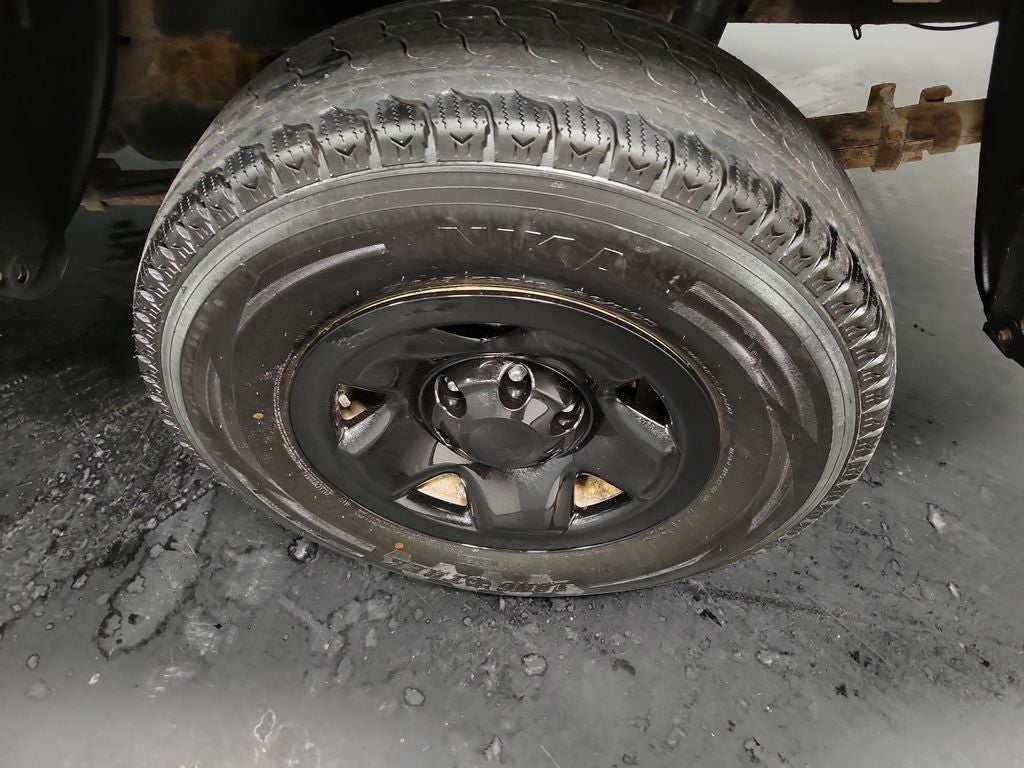 2017 Toyota Tacoma SR